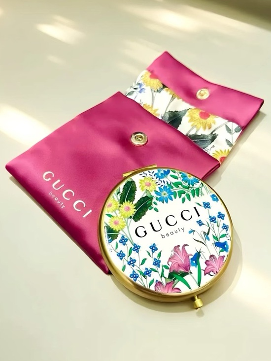 Gucci Accessories - Gucci Beauty Floral Compact with Fuchsia Pouch